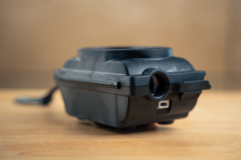 Load image into Gallery viewer, Sapphire IV Pump Case for Extended Battery and Sapphire Connect
